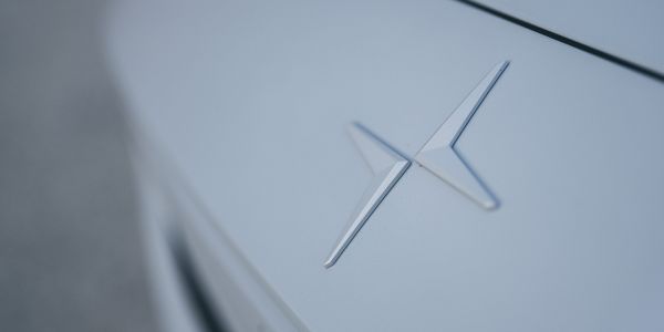 Polestar vise plus haut que Tesla