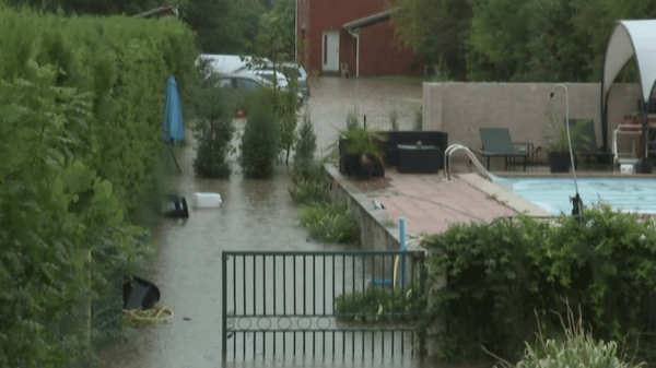 Intempéries dans la Drôme : le village de Saint-Vallier se retrouve sous les eaux