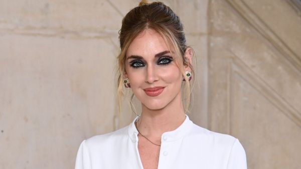 Chiara Ferragni : en culotte et mocassins, elle réinvente la tendance « sans pantalon » en version preppy