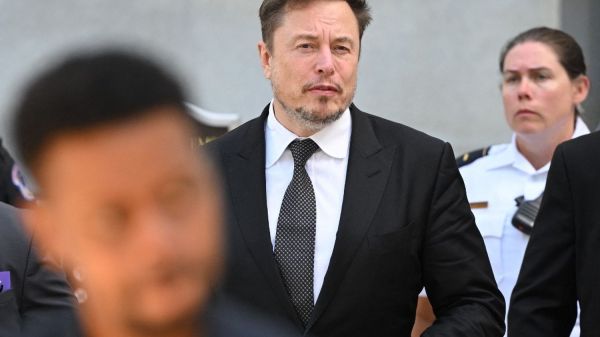 Elon Musk évoque la mise en place d'un "petit paiement mensuel" pour utiliser X (ex-Twitter)