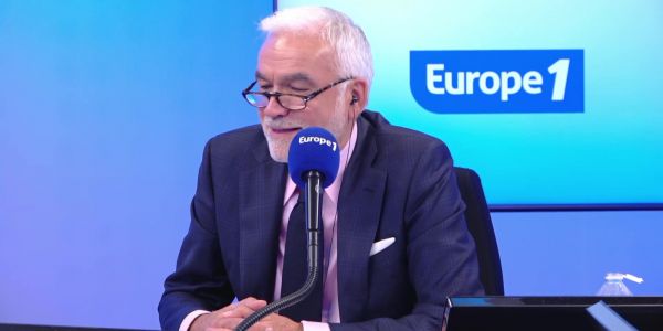 Pascal Praud et vous - Marine Le Pen «candidate naturelle» du RN ? «Elle traine un boulet qui est son nom», juge un auditeur
