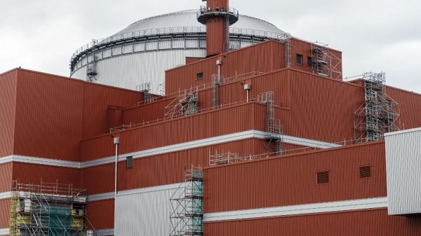REPORTAGE. Nucléaire : après 12 ans d'attente, le "grand soulagement" de la France à l'inauguration de l'EPR en Finlande