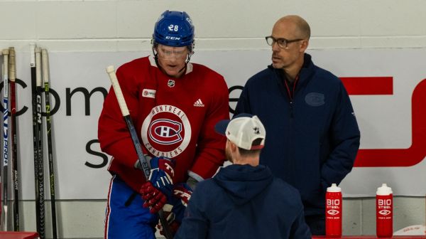 Guhle patine, Dvorak s'entraîne comme régulier