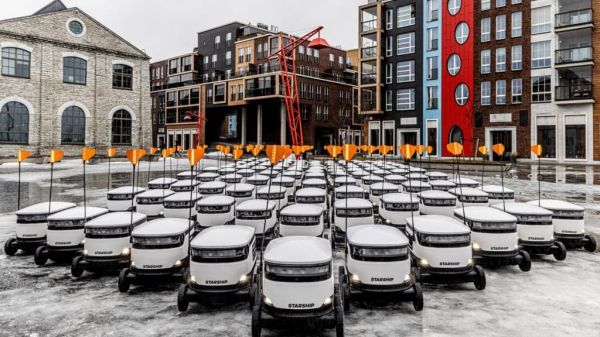 "N'ouvrez pas les robots": aux Etats-Unis, une alerte à la bombe vise les robots-livreurs de repas