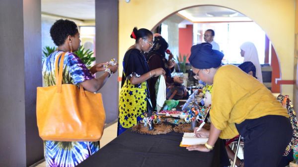 Aux Comores, l'artisanat féminin expose son savoir-faire mais aussi ses difficultés