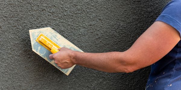 Enduit de façade : prix, pose, devis et conseils