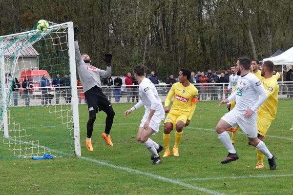 7e tour de la Coupe de France : l'AS Pirae s'incline face au FC St Meziery