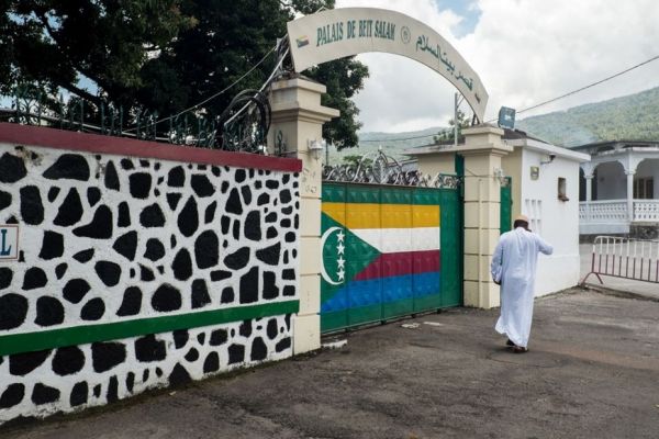 Comores : Azali Assoumani veut changer tous les gouverneurs