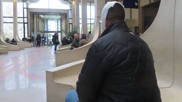 Insultes racistes, coup de cutter... Mourad a frôlé la mort : « Un centimètre de plus et je n'étais plus là »