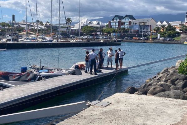 Petite-Ile : le corps sans vie d'un homme repêché au large de Grande-Anse