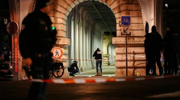 Un "ratage" selon Darmanin ? Comment se déroulent les suivis psychiatriques, mis en cause après l'attaque de Paris