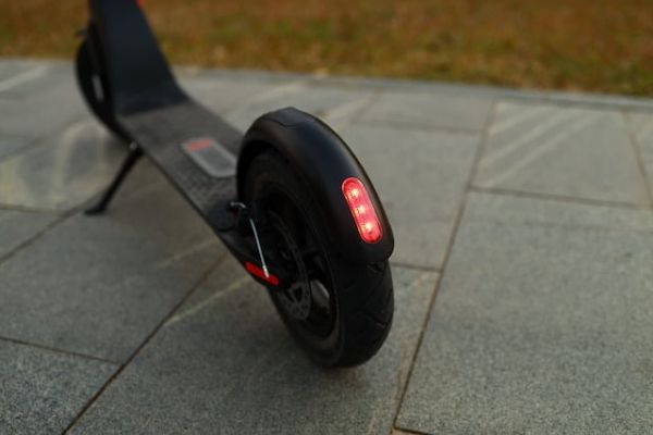 Pneu trottinette électrique : Le guide complet