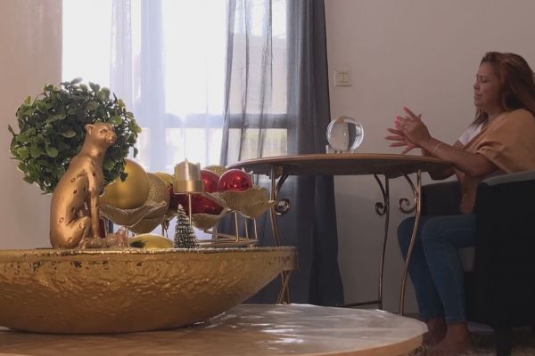 Météo, politique... Ce que Léda, voyante-medium spirituelle, prédit pour La Réunion en 2024