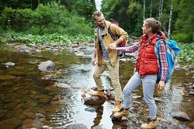 Comment traverser une rivière ou un ruisseau en randonnée ?