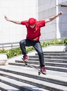 Comment sauter des escaliers en ollie en skate