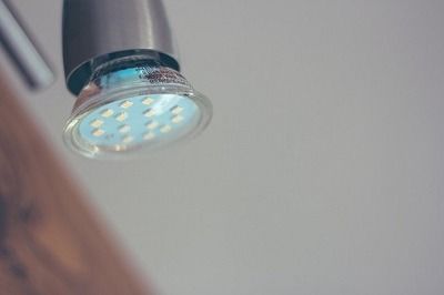 ampoule LED et basse consommation : les différences