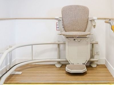 Les différentes astuces pour bien choisir un monte-escalier