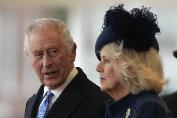 Charles III opéré : Camilla Parker Bowles inquiète, ce qu'elle a dit à son mari