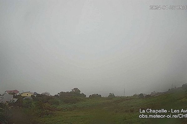 La Réunion : les vigilances sont levées, mais le temps demeure gris, humide et venteux