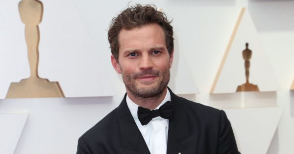 Netflix : on connaît le prochain rôle étonnant de Jamie Dornan et il jouera deux personnages
