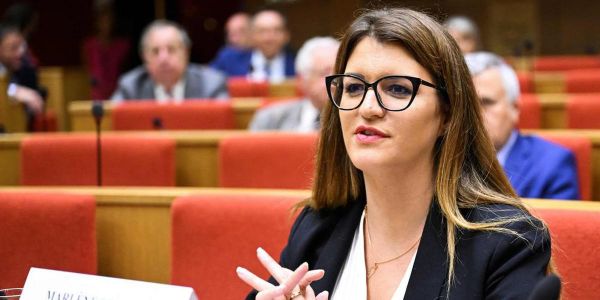 Marlène Schiappa va sortir un roman à la « 50 nuances de Grey » avec une femme ministre comme héroïne.
