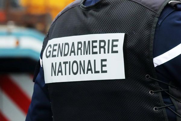 Gravement blessée lors d'un viol, une collégienne de 13 ans succombe à ses blessures dans l'Oise