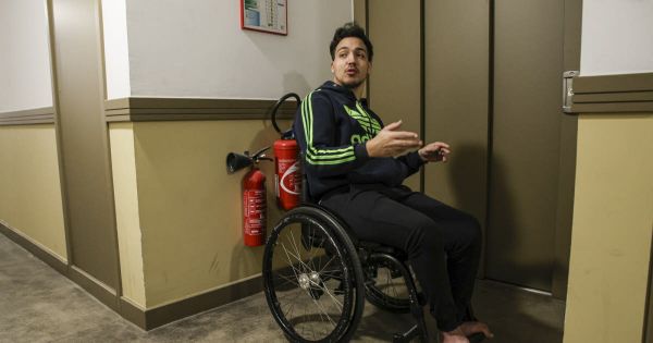 Handicap. Mulhouse : Jérémy, infirme de naissance, peut enfin reprendre l'ascenseur