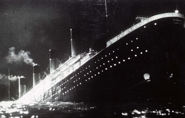 Naufrage du Titanic : Un cliché unique au monde de l'iceberg qui a coulé le paquebot bientôt mis aux enchères
