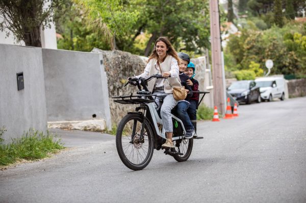 "Le vélo est hyper déstressant par rapport à la voiture", témoignent ces Toulonnais