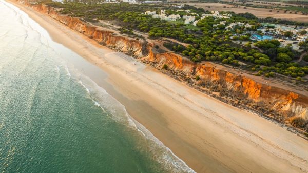 Ces trois plages cachées sont les plus belles au monde en 2024 et ne sont pas loin de la France