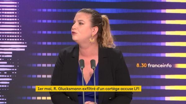 Convocation pour "apologie du terrorisme" : "Une attaque politique", dénonce Mathilde Panot