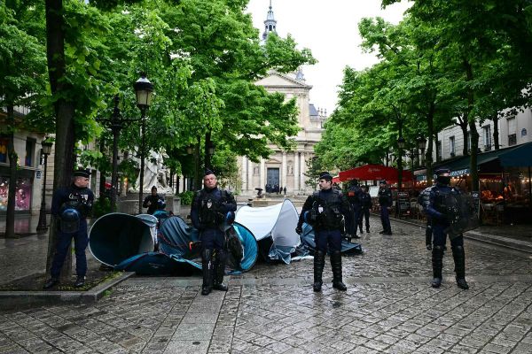 Manifestations pro-Gaza : grèves de la faim à Sciences Po, évacuation devant la Sorbonne, la mobilisation se poursuit