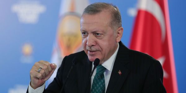Erdogan annonce la suspension des relations commerciales avec Israël