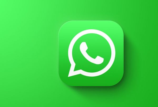 WhatsApp est à jour sur iPhone : les notifications et les boutons sont désormais verts