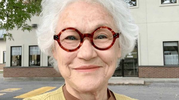 En ligne avec Cora Tsouflidou: ma mère a été malheureuse toute sa vie