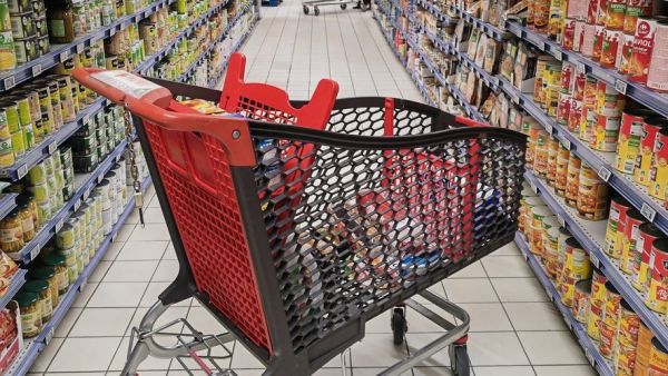 "Shrinkflation" : qu'est-ce qui va changer pour les clients dans les supermarchés à partir du 1er juillet ?