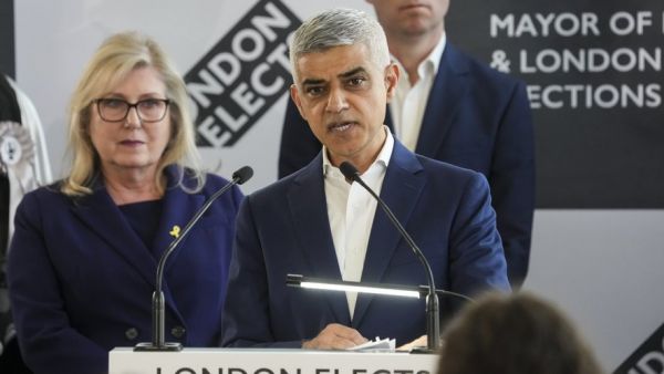 Le travailliste Sadiq Khan, visage de la diversité, réélu maire de Londres pour la troisième fois
