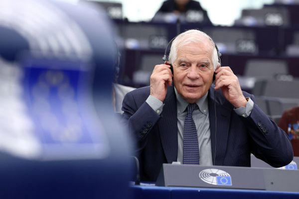 Ukraine : sans l'aide militaire européenne la guerre prendrait fin «en quelques semaines», affirme Borrell
