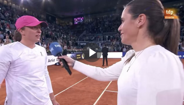 Swiatek, après sa sublime victoire en finale contre Sabalenka : « Qui va dire que le tennis féminin est ennuyeux maintenant ? »