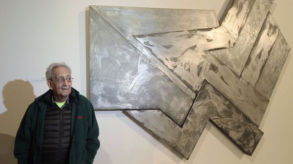 L'artiste américain Frank Stella, figure du minimalisme, est mort à l'âge de 87 ans