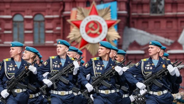 Attentats à la bombe, incendies criminels : la Russie va lancer une vague de sabotages en Europe, affirment les services secrets