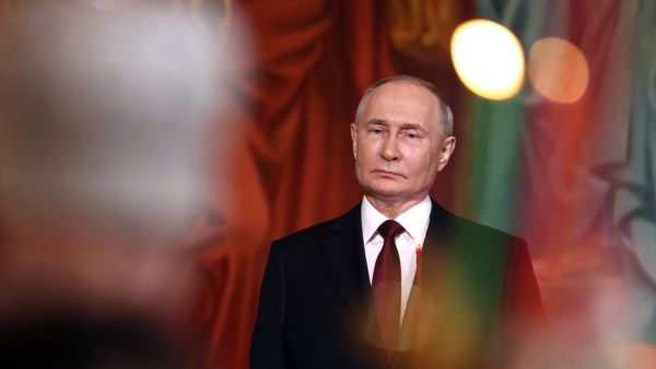 Guerre en Ukraine : Vladimir Poutine ordonne des exercices nucléaires en réponse aux "menaces de responsables occidentaux"