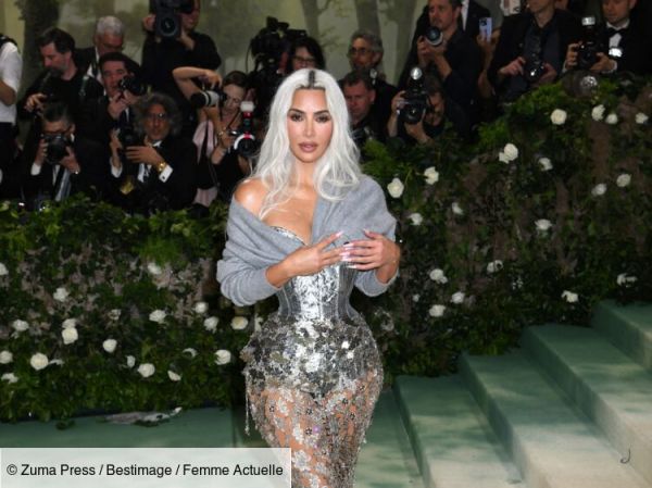 "Ses organes crient à l'aide” : pourquoi la tenue de Kim Kardashian au Met Gala fait polémique ?