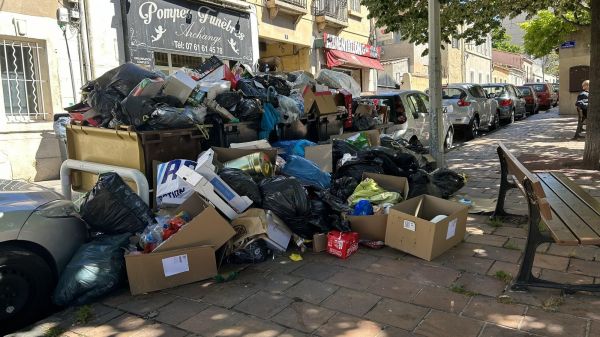 Fin de la grève des éboueurs à Marseille mais "la colère n'est pas retombée"