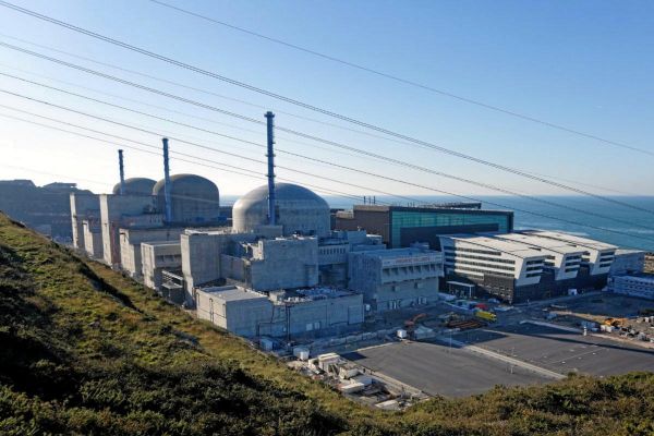 Nucléaire : avec 12 ans de retard, l'EPR de Flamanville va pouvoir être mis en service