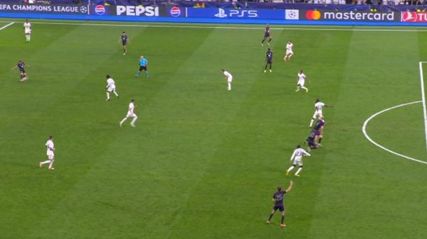 Real Madrid-Bayern: grosse polémique autour du but refusé à De Ligt pour hors-jeu en fin de match