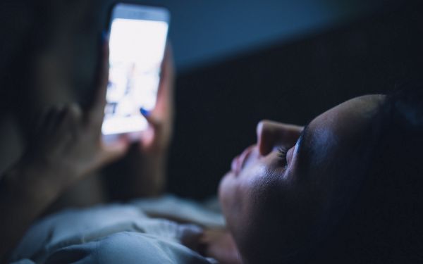 Android 15 : vous avez du mal à aller dormir à cause de votre smartphone ? Google a une solution