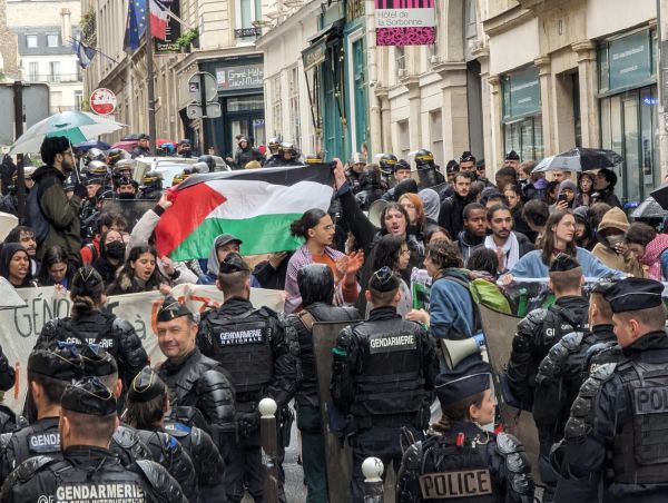 Guerre à Gaza : comment la liberté d'expression est attaquée en France
