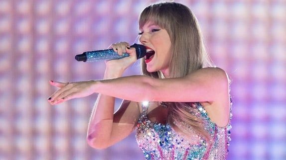 Taylor Swift : que va-t-elle chanter à Paris La Défense Arena ? La setlist de ses concerts !