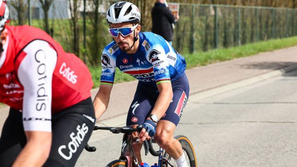DIRECT. Giro 2024 : Julian Alaphilippe tente de sortir, l'échappée a peu de marge... Suivez la 6e étape